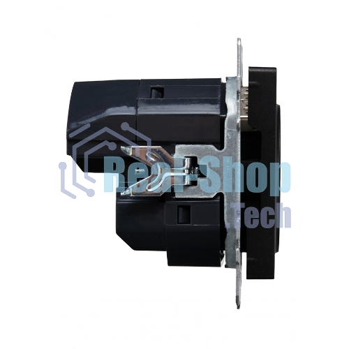 Розетка 1-местная IEK BRITE РЮш10-2-БрЧ (BR-R14-16-U21-D31-K02) с заземлением, с защитными шторками, 16А, с USB A+A 5В 3,1А, черный