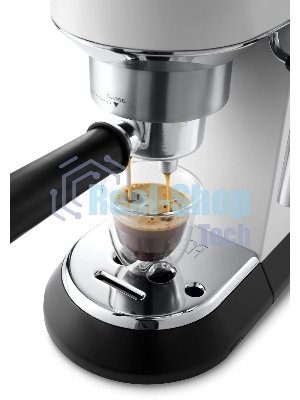 Кофеварка эспрессо DeLonghi EC685.W белый, исп. кофе - молотый/чалды, 1.1 л, 1350 Вт, 15 бар