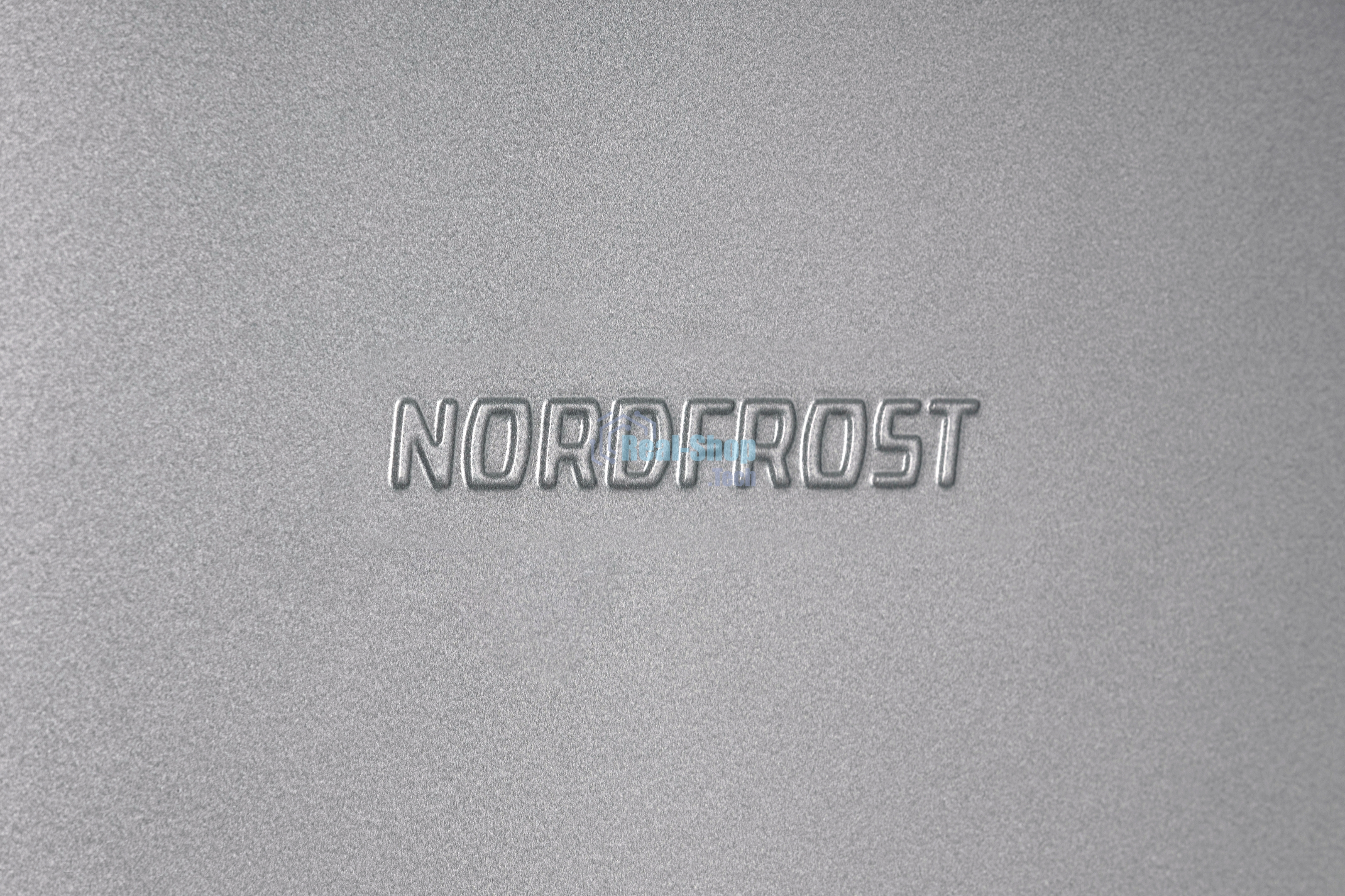 Холодильник Nordfrost NRB 154 S серый матовый двухкамерный 238/115 л морозилка снизу, капельная система