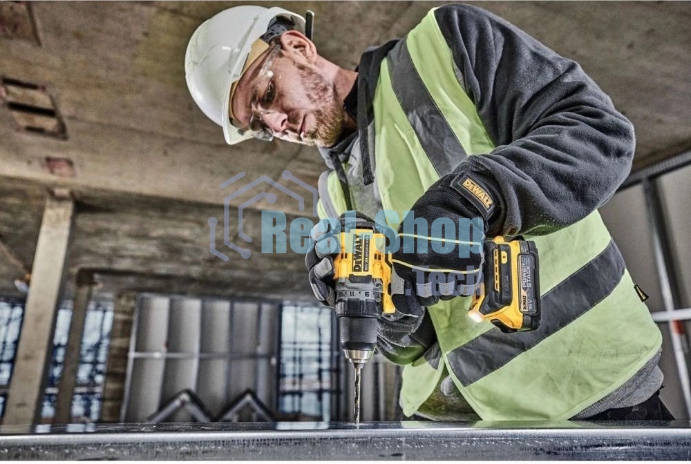 Дрель-шуруповерт DeWalt DCD800E1T-QW, 18 В, 1,7 Ач, 90 Нм, бесщеточный