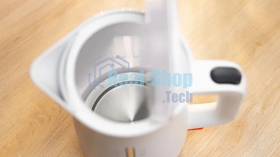 Электрочайник Bosch TWK3M121 белый, 1.7 л, 2400 Вт, скрытый нагревательный элемент