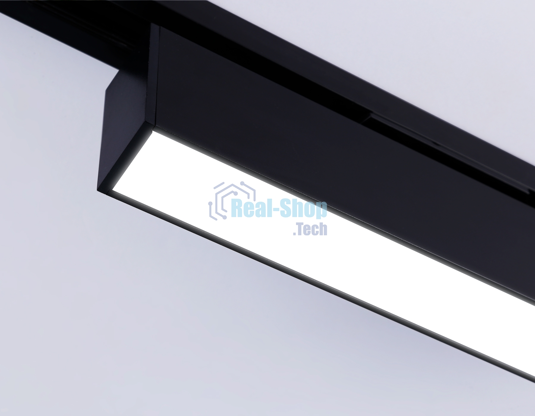 Трековый однофазный светильник Ambrella light GL6767 BK черный LED 12W 4200K 300*22*48