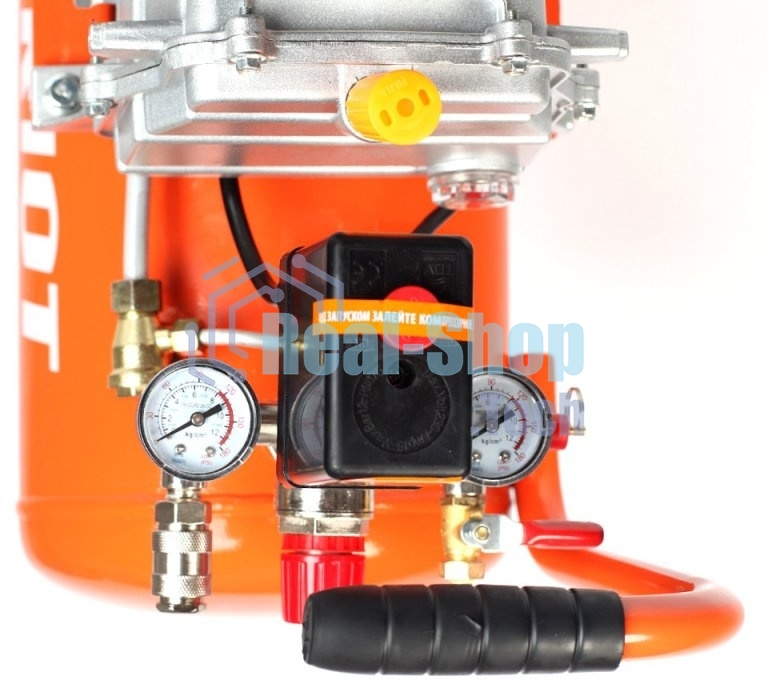 Компрессор Patriot EURO 24-240K + набор пневиоинструмента KIT 5В1.5кВт 220В 240л/мин 24л