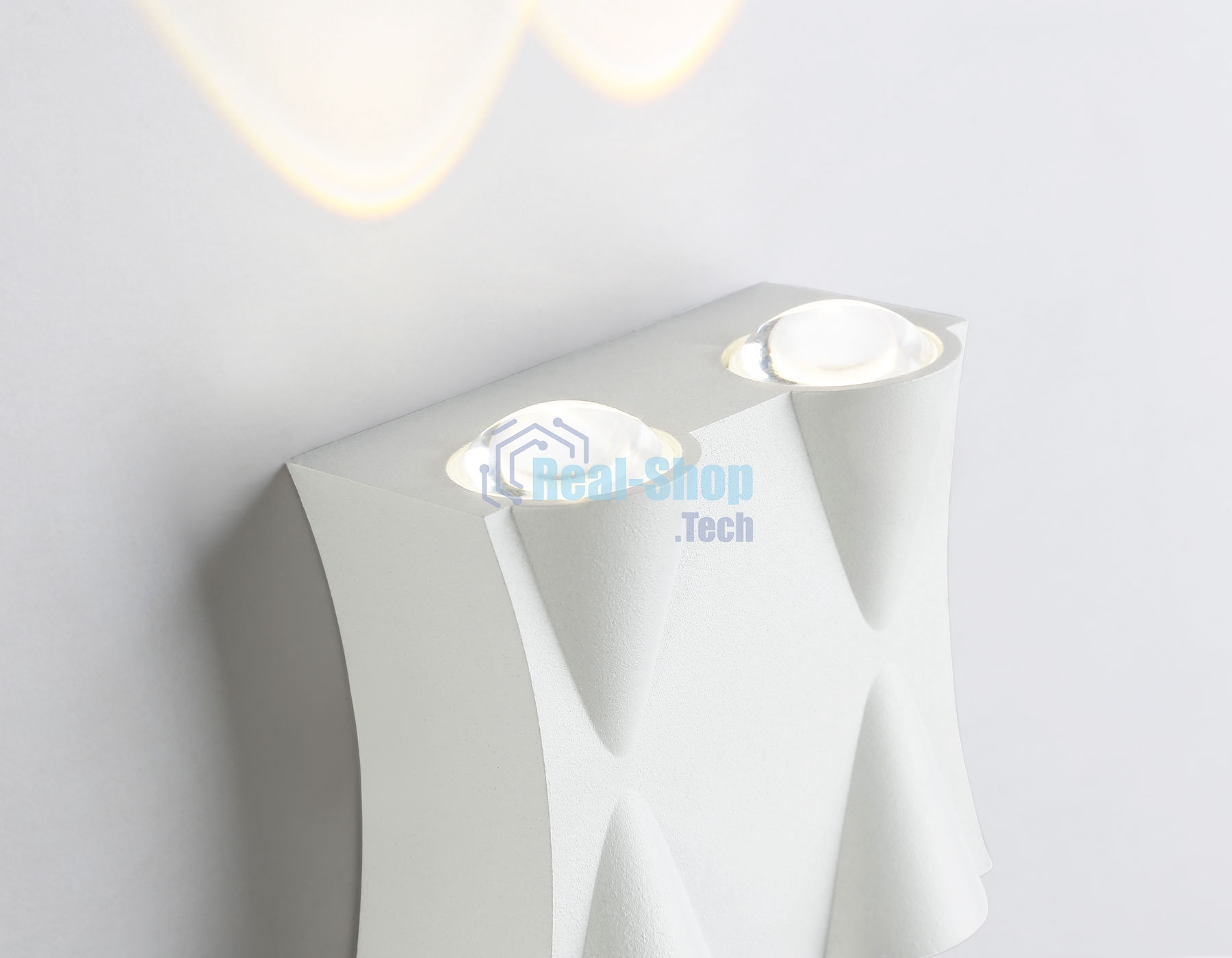 Светильник уличный светодиодный настенный ST4482/4 WH белый LED 4200K 4W IP54 90*80*45