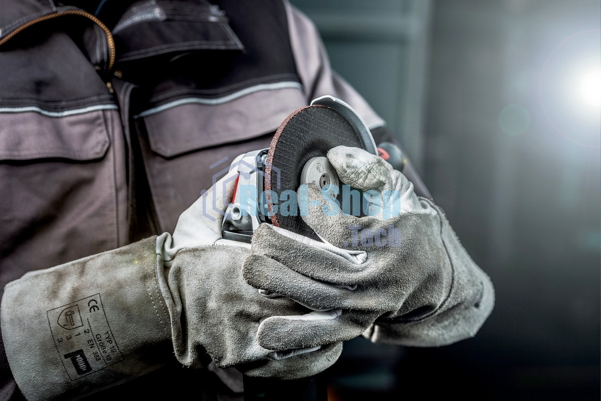 Угловая шлифовальная машина Metabo W 9-125 Quick 600374000 шлифмашина угловая900вт,2.5Нм, 10500 об/мин, вес 2.1 кг