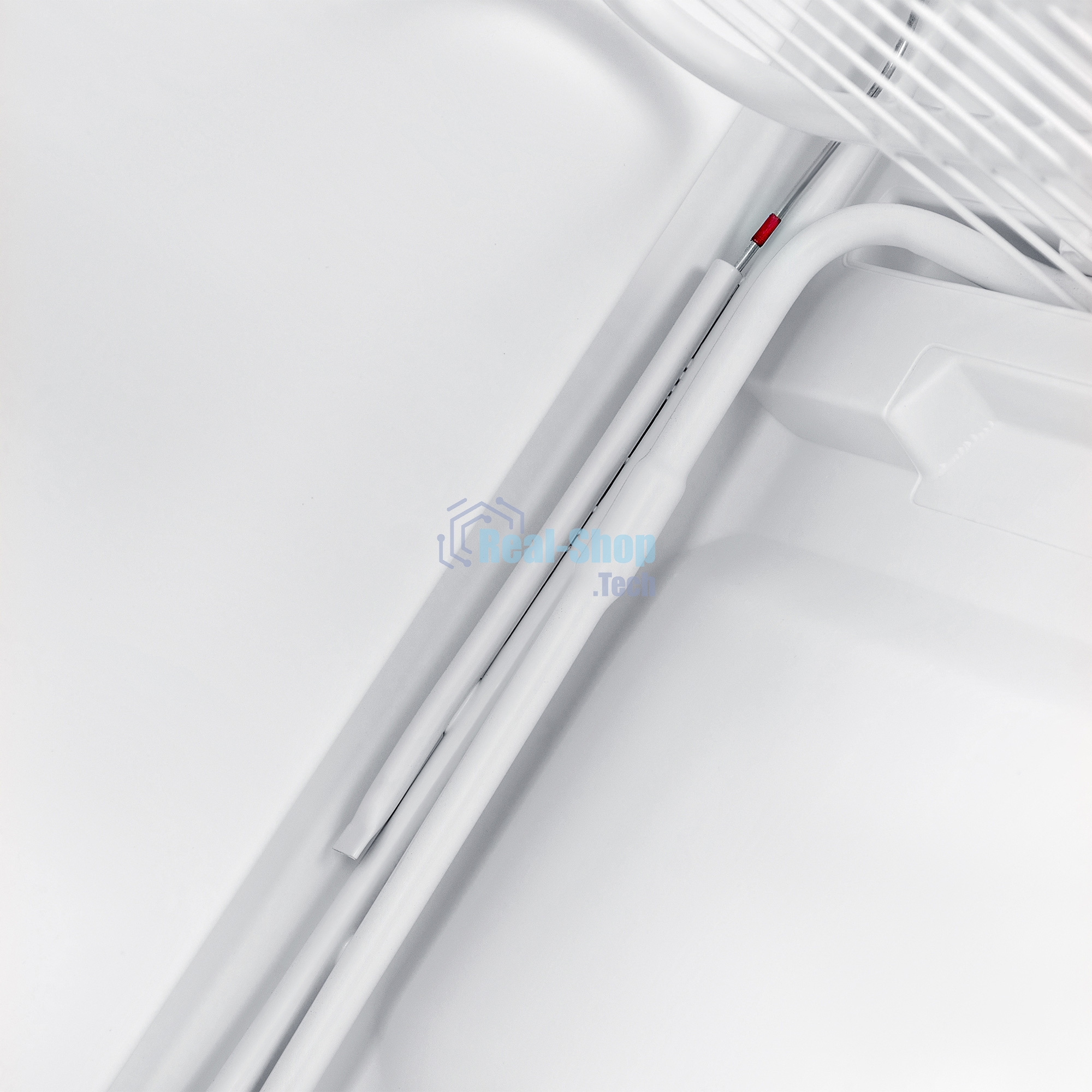 Морозильная камера SunWind SCU205 белый